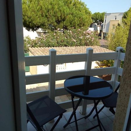 La Favola Apartment Meze Luaran gambar
